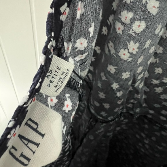 GAP women’s Xs Petite Dress navy tiny floral flower blue skater - Picture 12 of 12